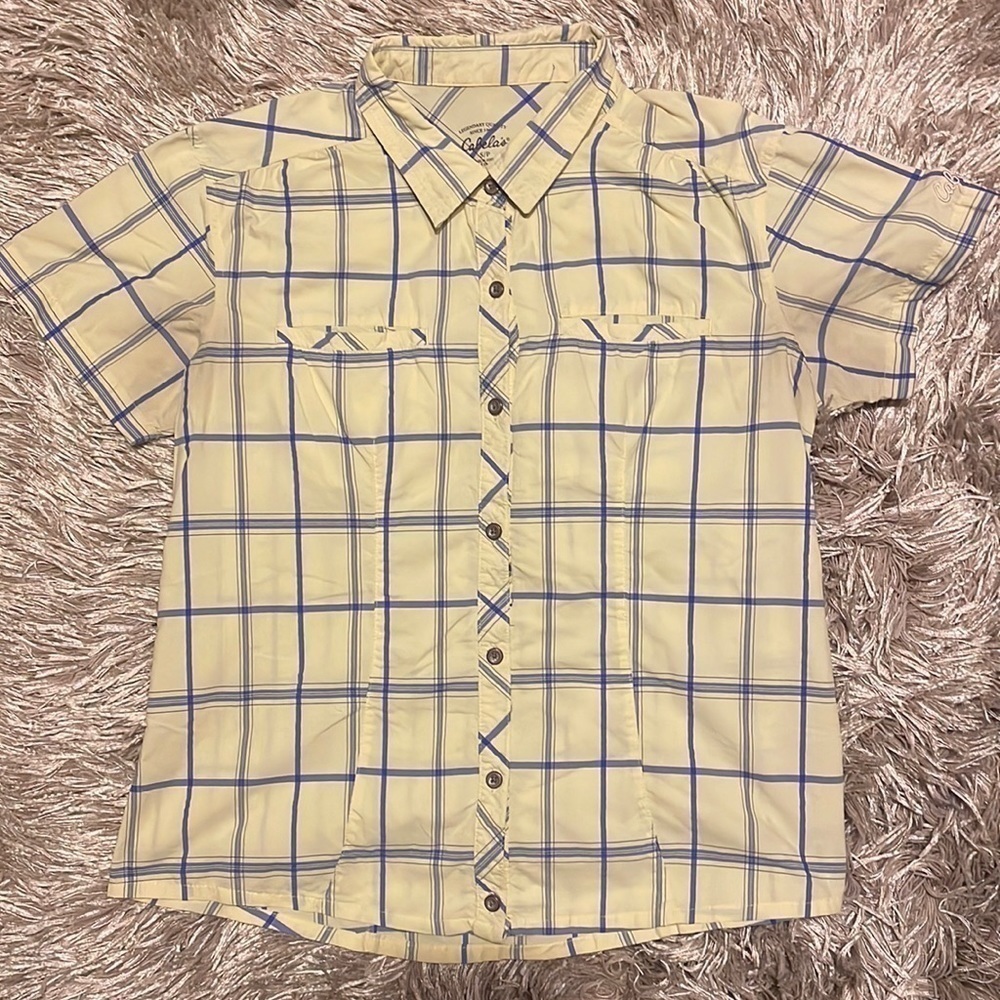 𝅺CABELA Button‎ Up Short Sleeve Plaid Shirt